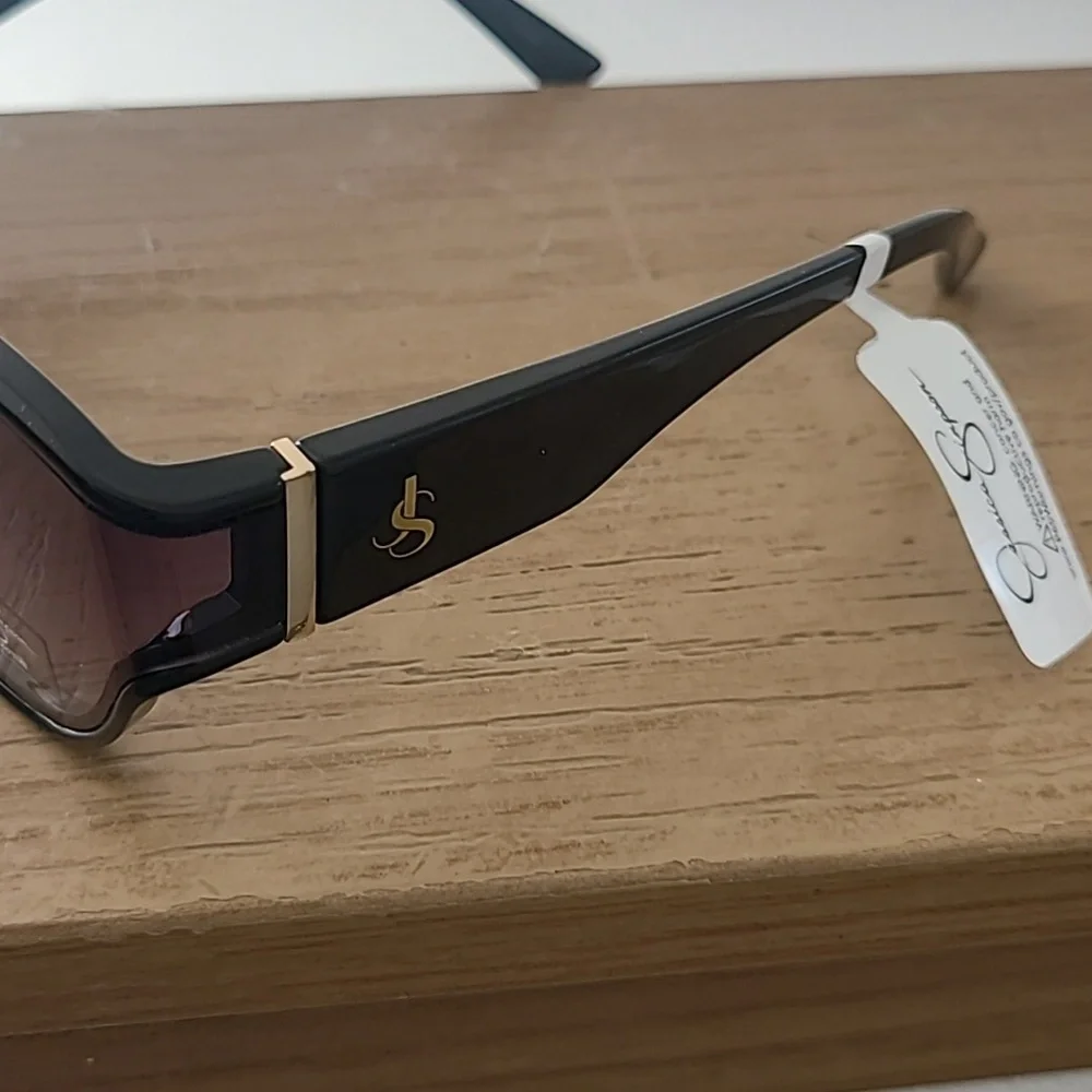 Jessica Simpson Black Sunglasses